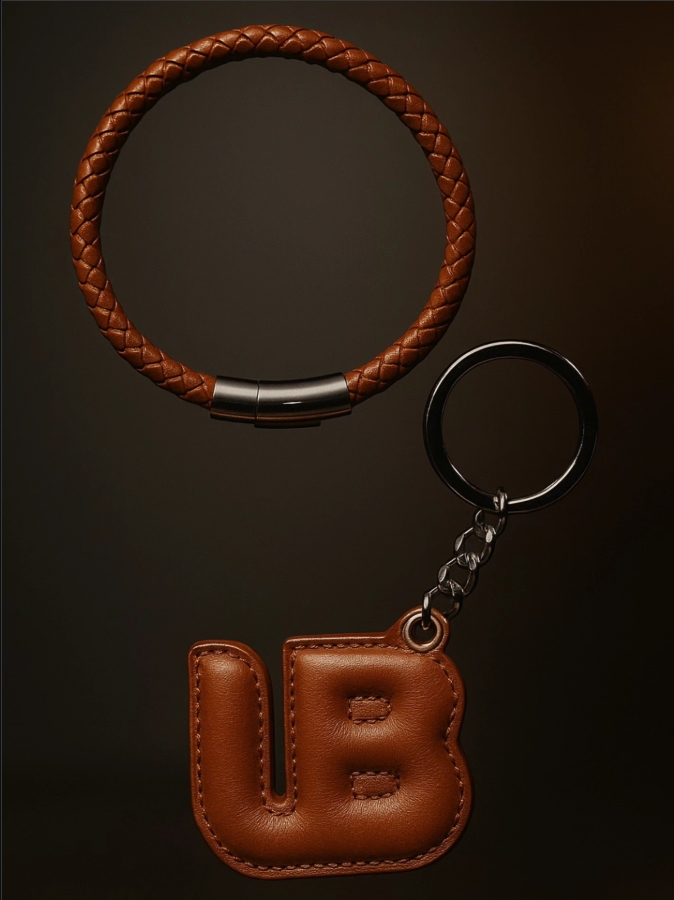 Aksesor lëkure i personalizuar pas punimit